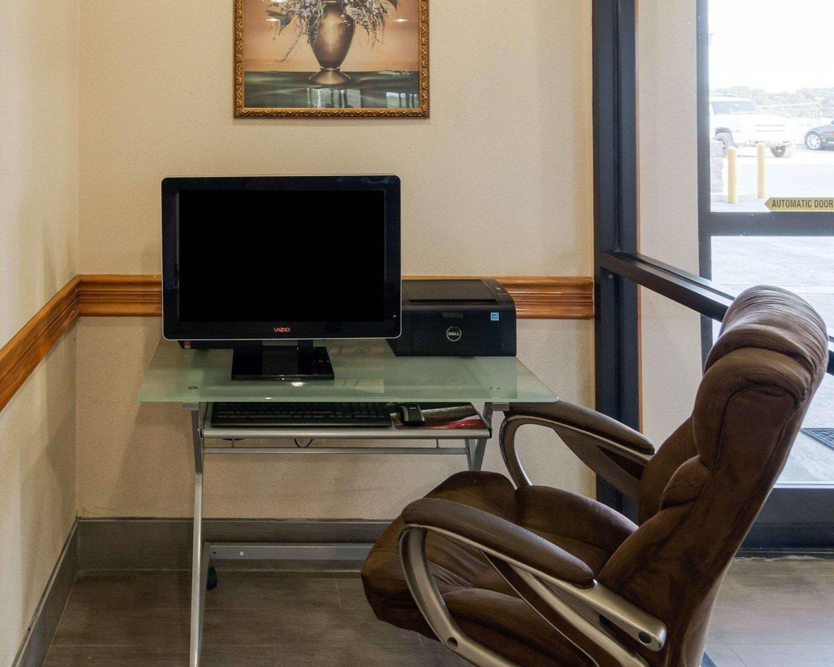 Quality Inn Buffalo Bagian luar foto