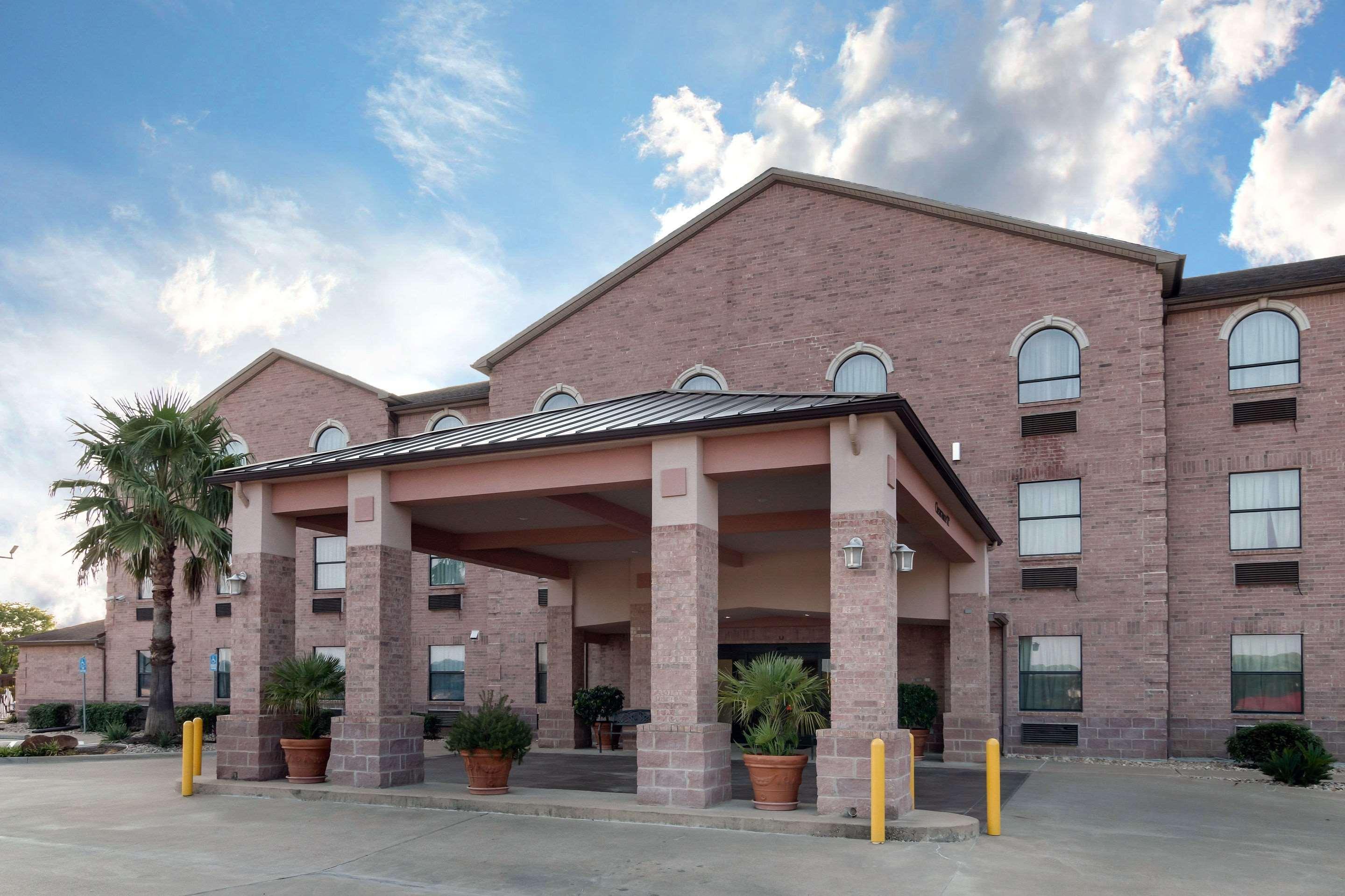 Quality Inn Buffalo Bagian luar foto