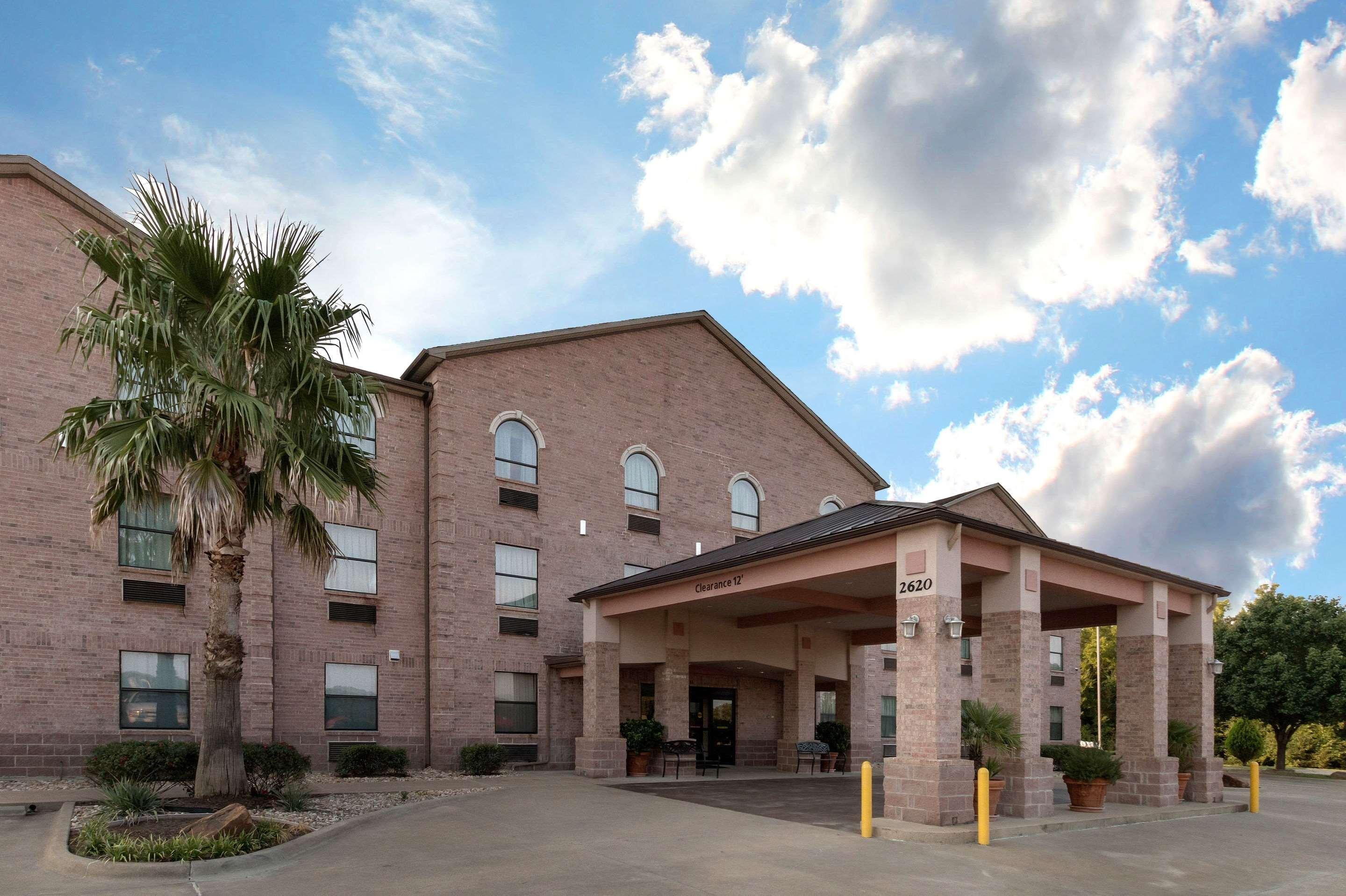 Quality Inn Buffalo Bagian luar foto